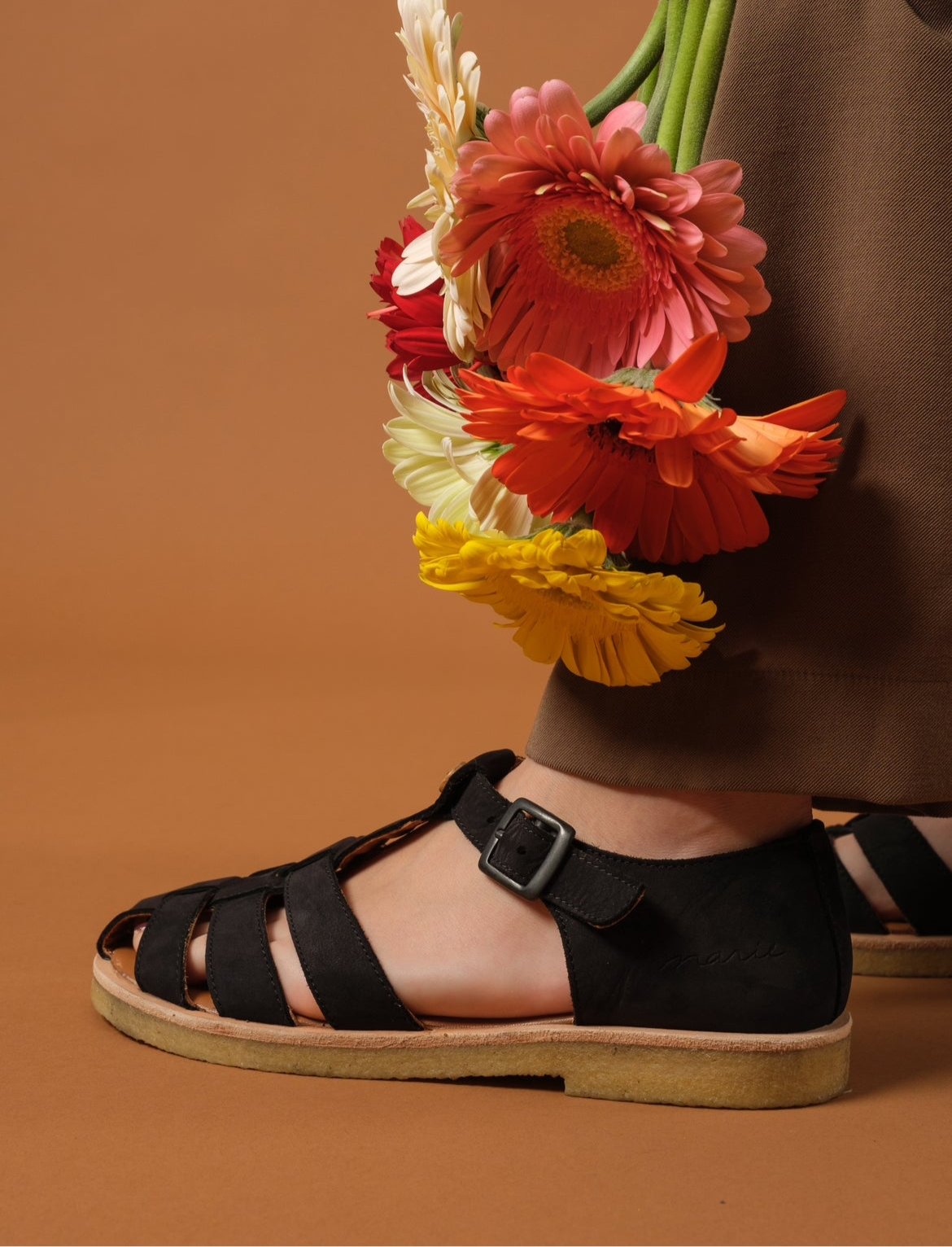 Juillet crab sandals