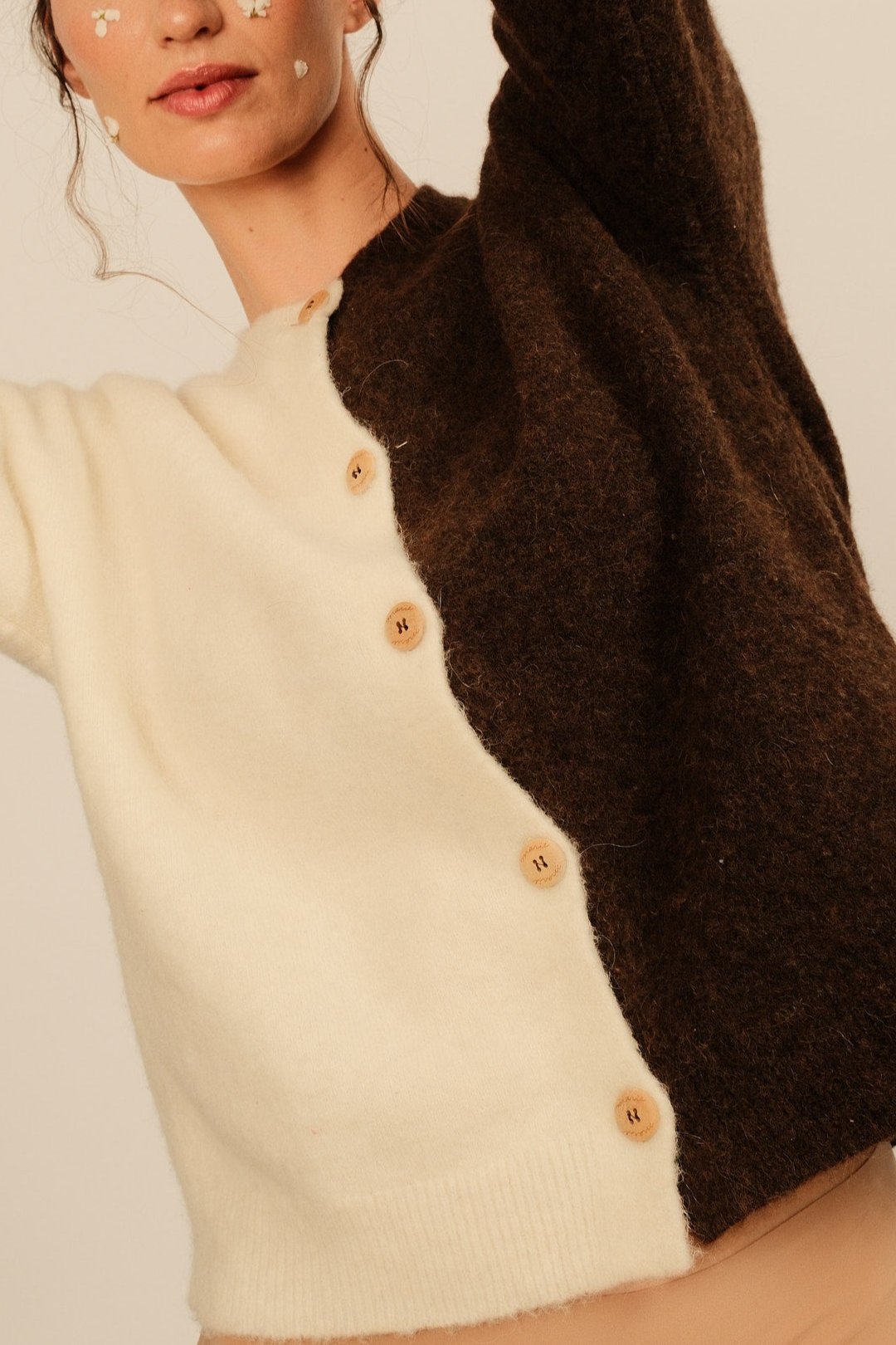 Chiado Cardigan Chocolate/Gardenia