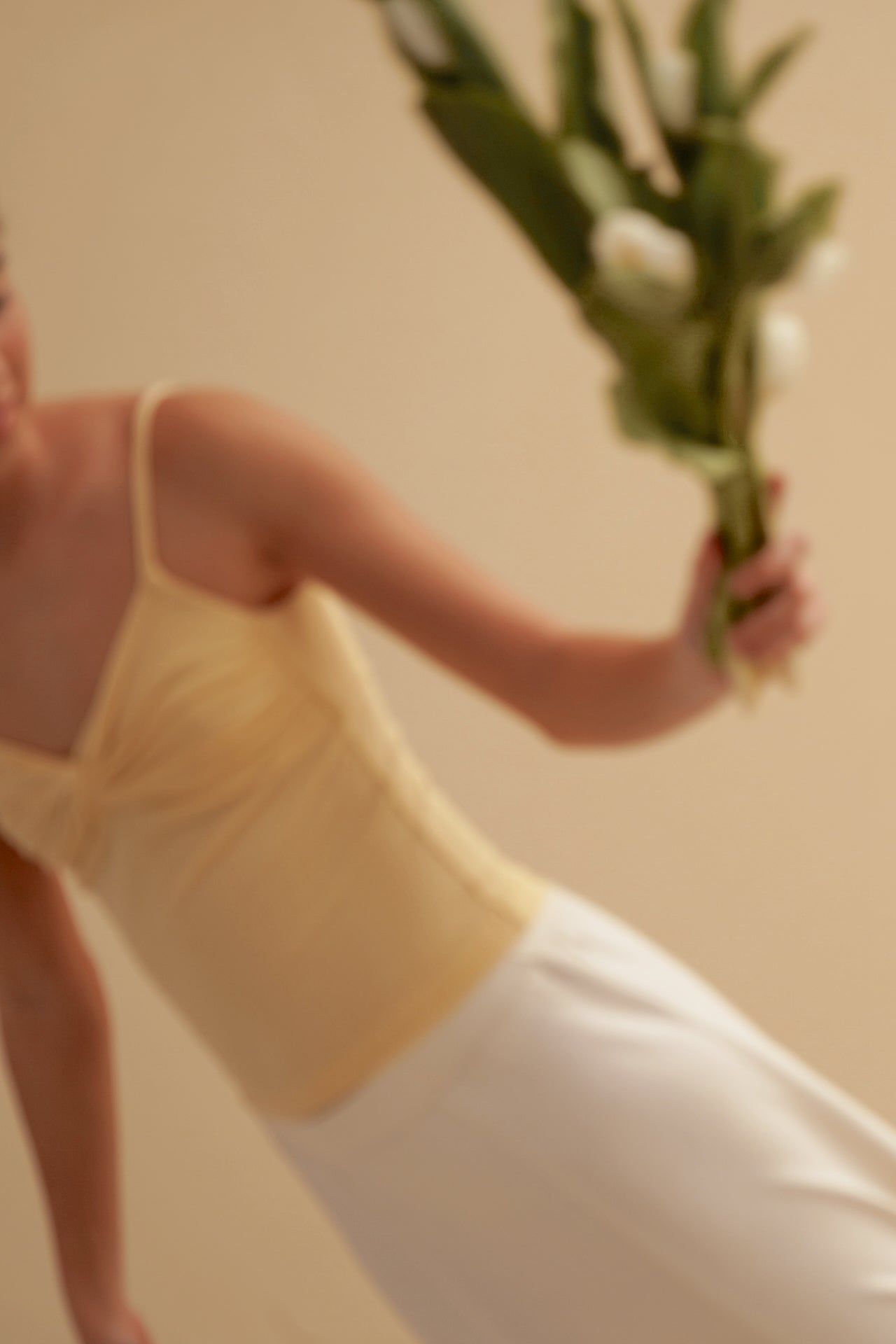 Top Elia Butter Yellow